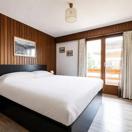 La Ruinette-3-bed Flat With Balcony In Apartamento *