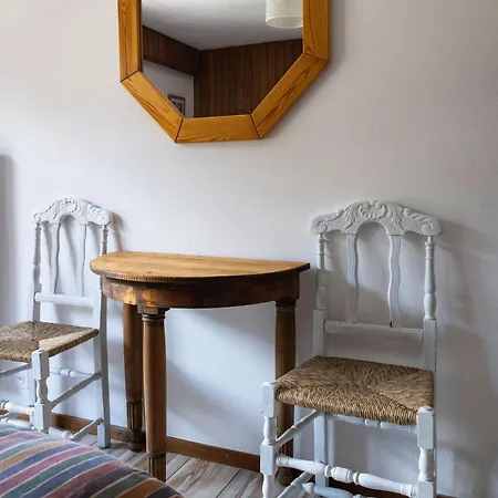 La Ruinette-3-bed Flat With Balcony In *