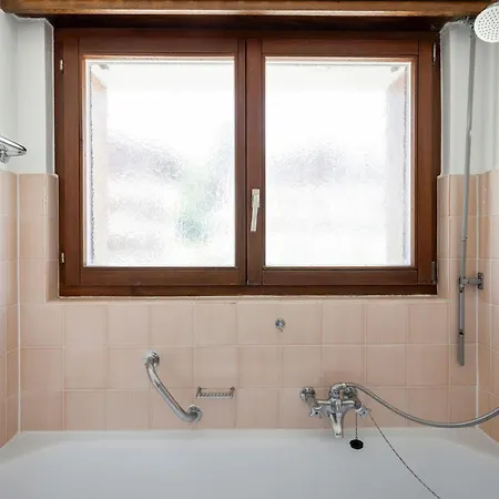 La Ruinette-3-bed Flat With Balcony In Apartamento *